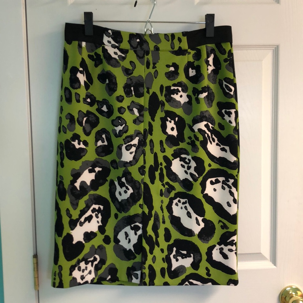 Stunning Green Black Leopard Print Skirt 14P